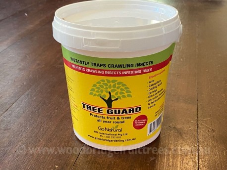 Tree Guard - adhesive for codling moth